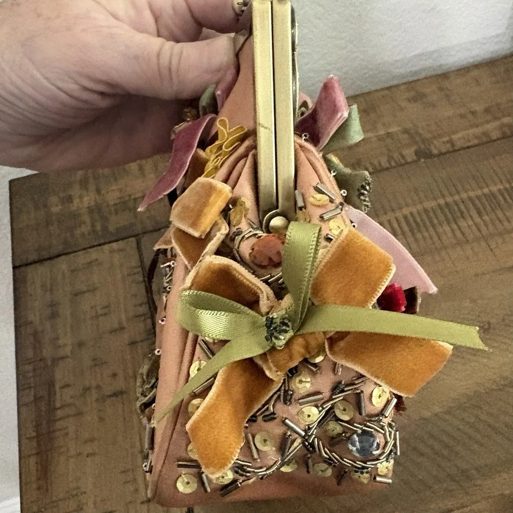 Mary Frances this purse